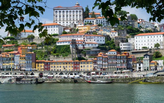 Mehr Urlaubsangebote in Porto